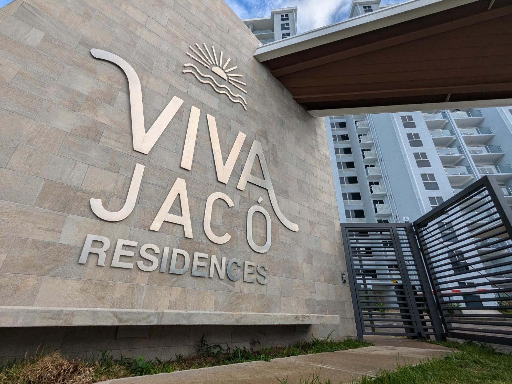 Апартаменти Jaco Beach, Viva Jaco, Ac, Hot Water, 3 Pools, Bbq, Rancho, Office, Gym Екстер'єр фото